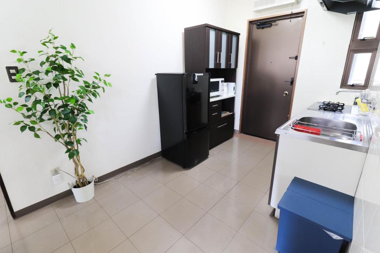 Condominium Hotel Mihama Upi Chatan Zimmer foto